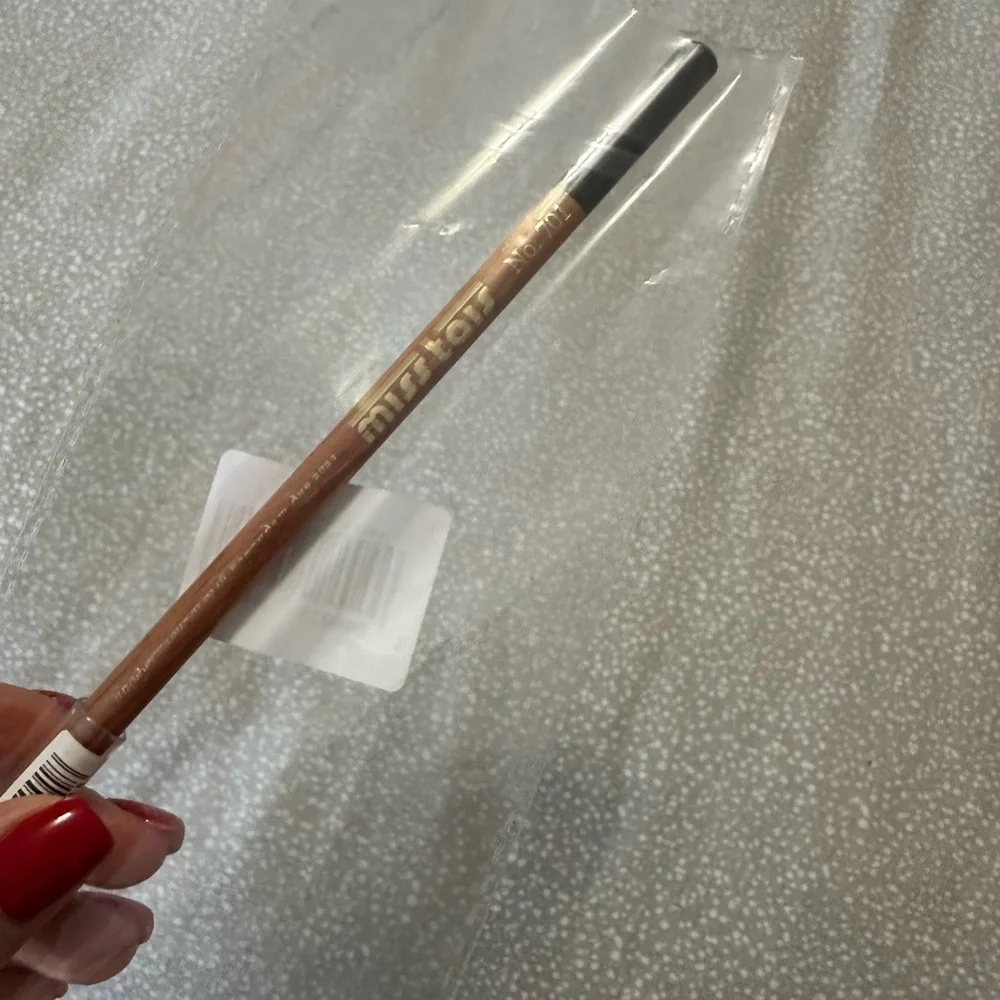 🆕Miss Tais eye pencil ( black) new
